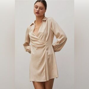 Crescent Cream Wrap Dress size Medium